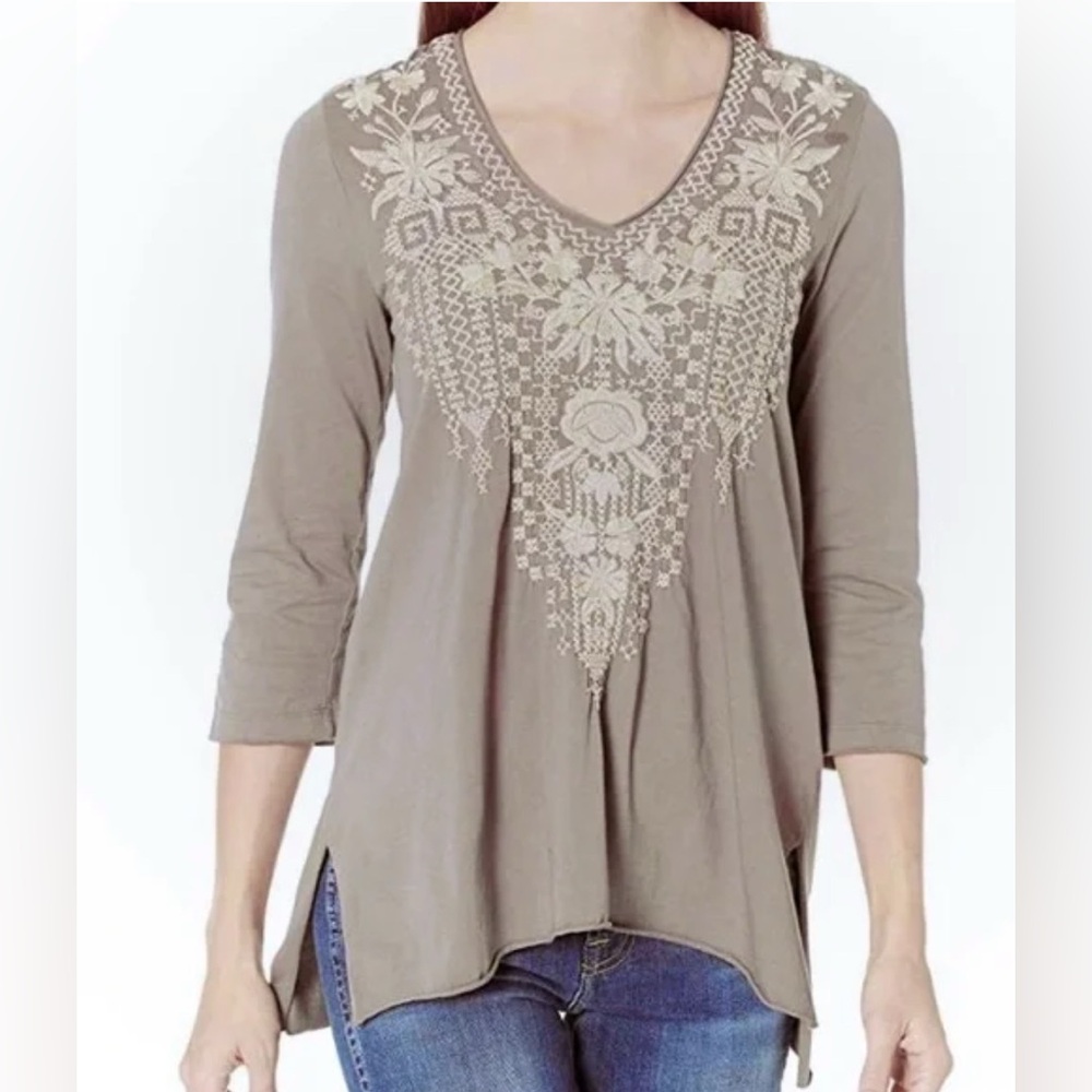 Johnny Was Daniella Embroidered Tunic Top